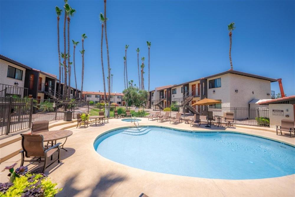 138 Fully Furnished, Amenities Galore Scottsdale