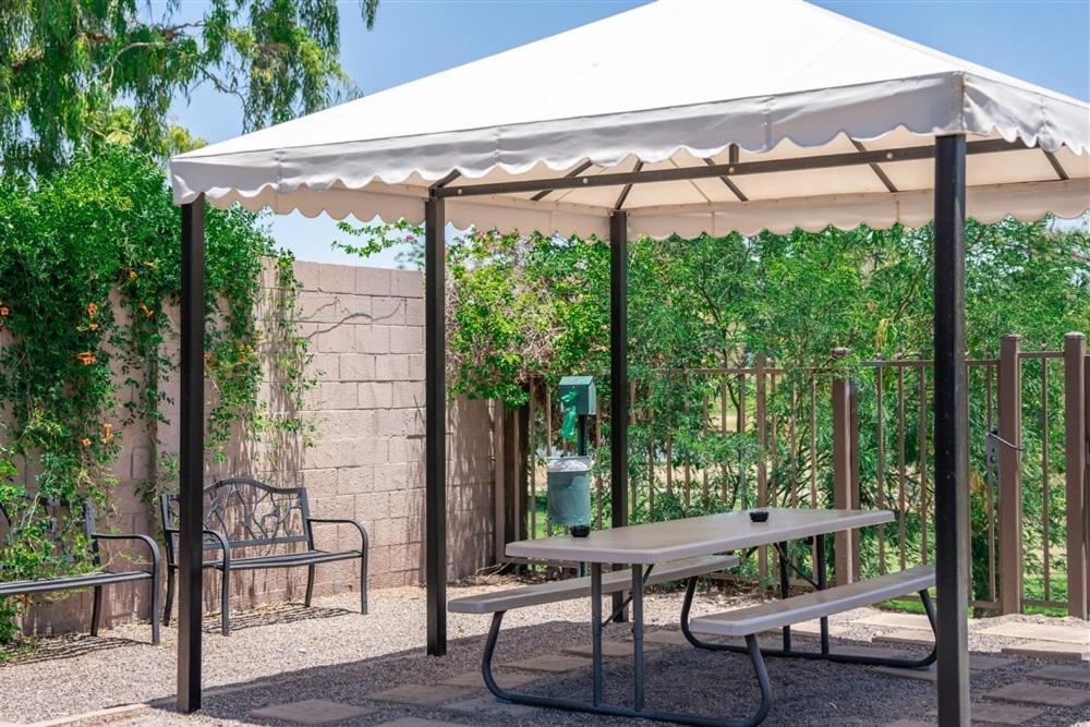 138 Fully Furnished, Amenities Galore *